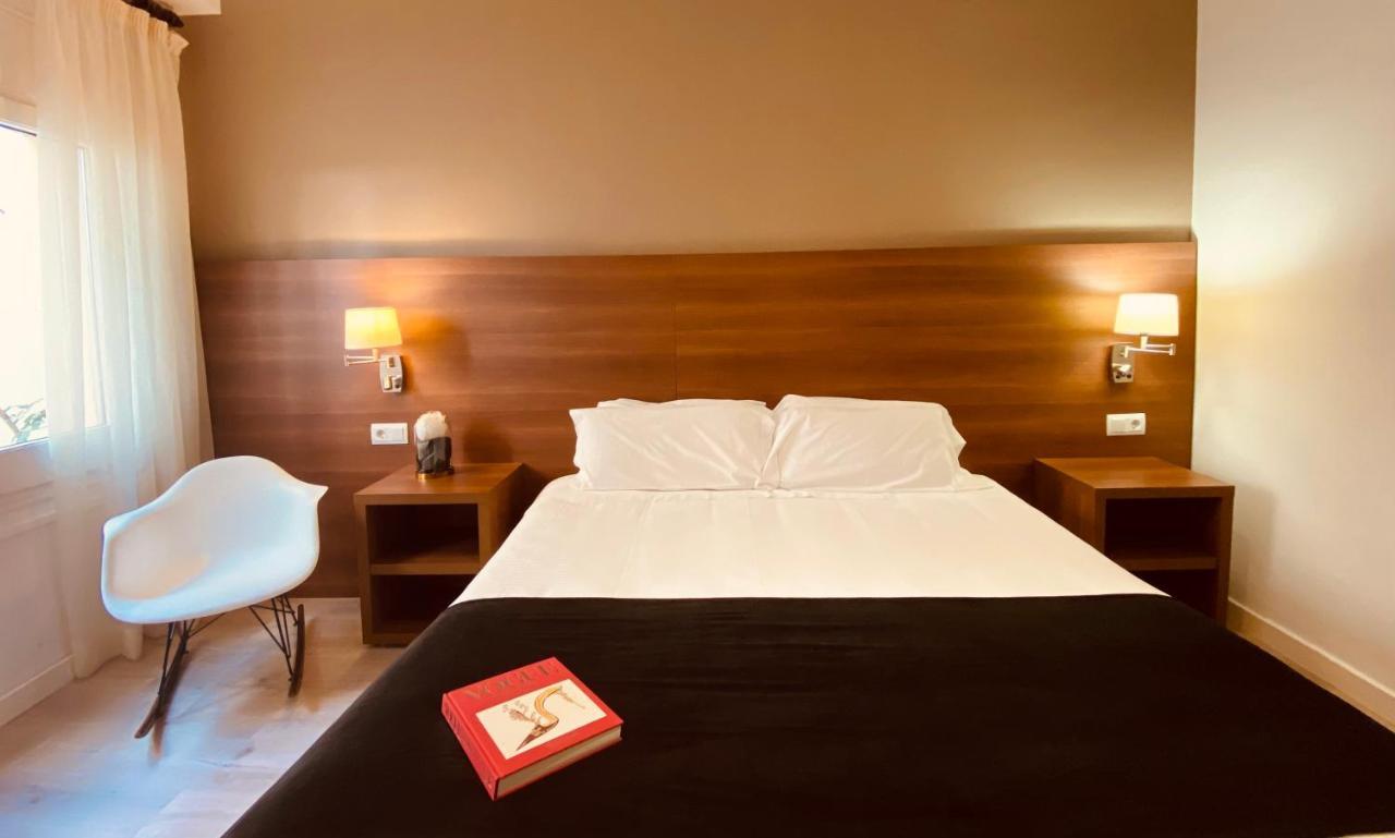 Hotel Carbonell Llança Dış mekan fotoğraf
