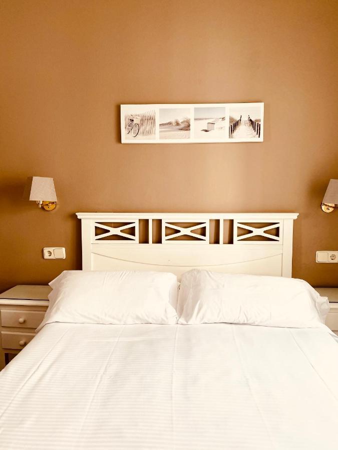 Hotel Carbonell Llança Dış mekan fotoğraf